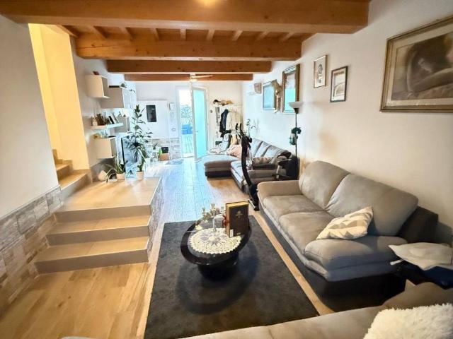 Villa in vendita a Schivenoglia MN