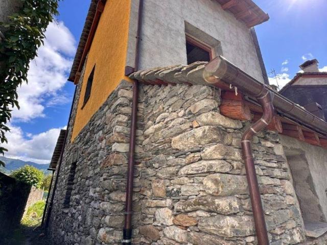 Villa in vendita a Scopa VC