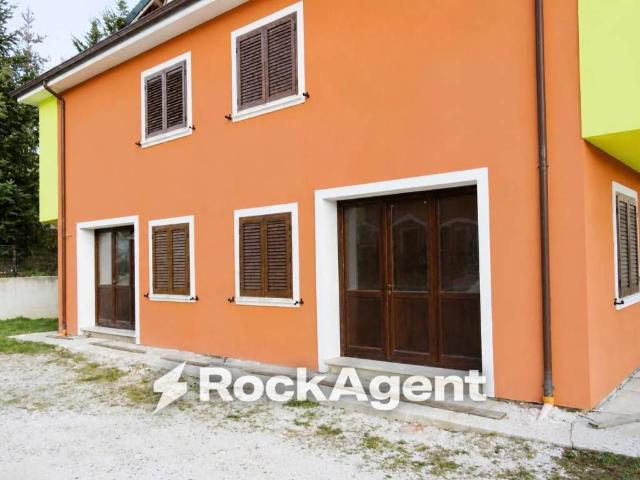 Villa in vendita a Scoppito AQ