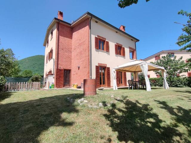 Villa in vendita a Scoppito AQ