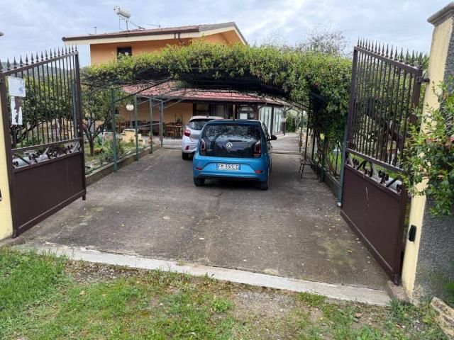 Villa in vendita a Settingiano CZ