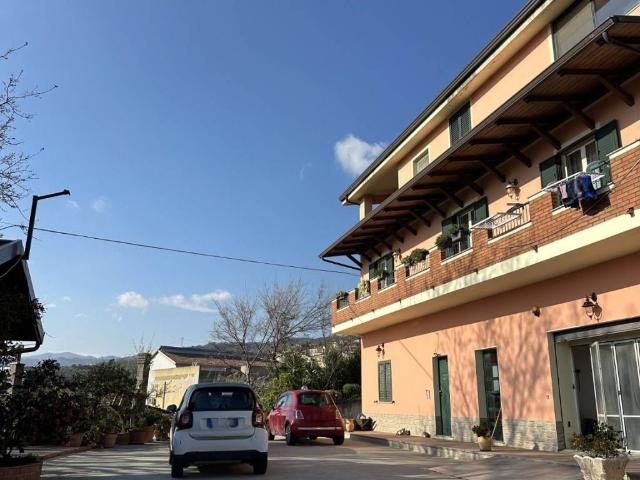 Villa in vendita a Settingiano CZ