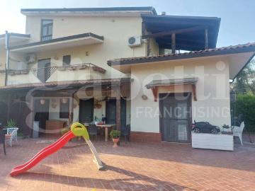 Villa in vendita a Settingiano CZ