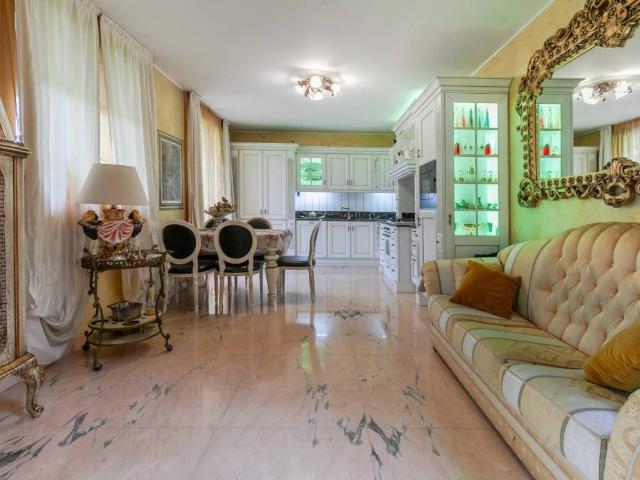 Villa in vendita a Seveso MB