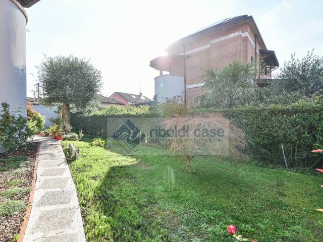 Villa in vendita a Seveso MB