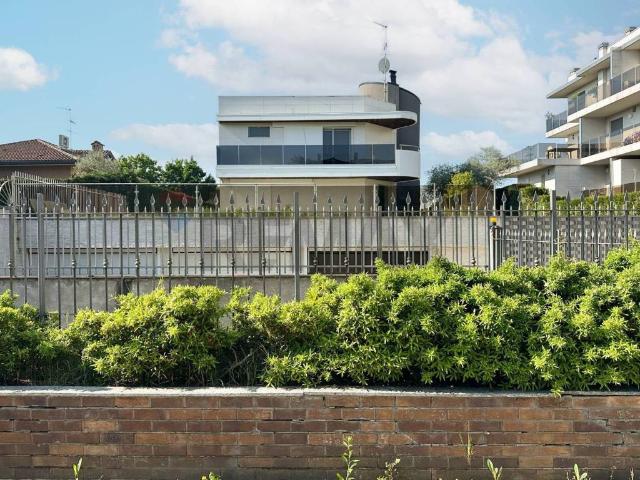 Villa in vendita a Seveso MB