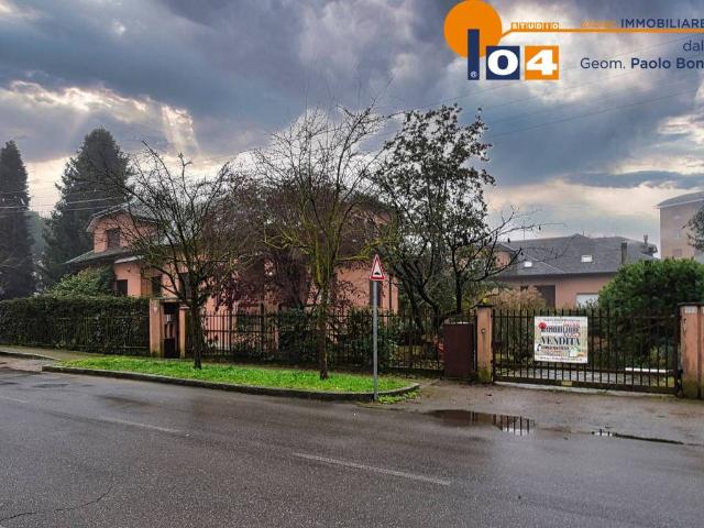 Villa in vendita a Seveso MB