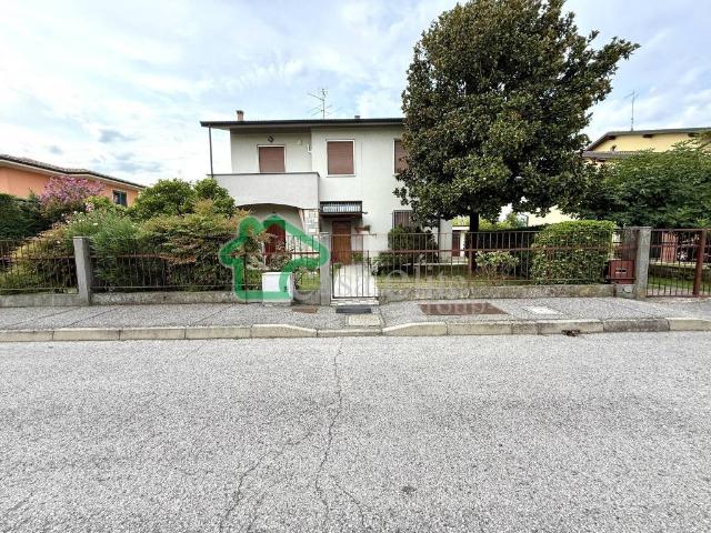 Villa in vendita a Secugnago LO