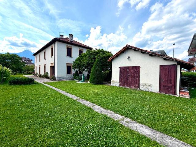 Villa in vendita a Sedico BL