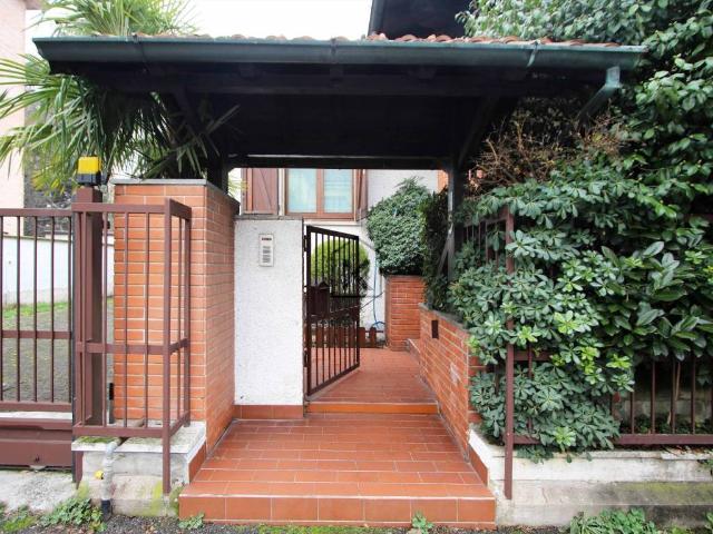 Villa in vendita a Sedriano MI
