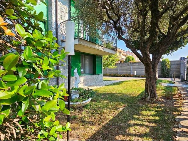 Villa in vendita a Sedriano MI