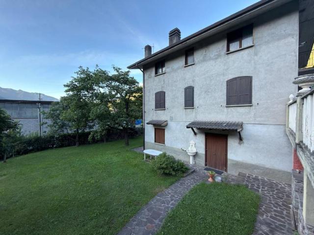Villa in vendita a Sellero BS