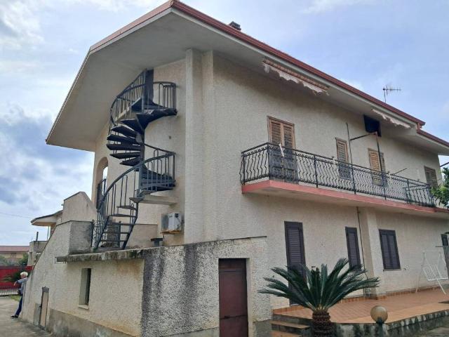 Villa in vendita a Sellia Marina CZ
