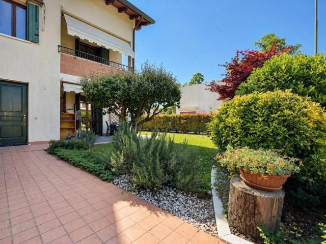 Villa in vendita a Selvazzano Dentro PD