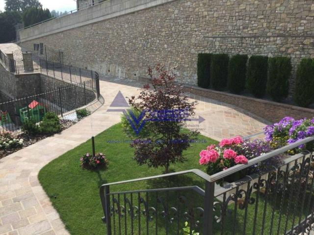 Villa in vendita a Selvino BG