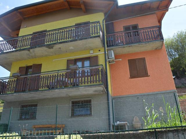 Villa in vendita a Selvino BG