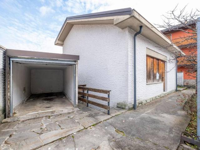Villa in vendita a Selvino BG