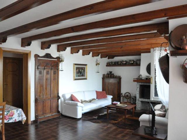 Villa in vendita a Selvino BG