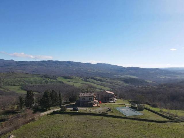 Villa in vendita a Semproniano GR