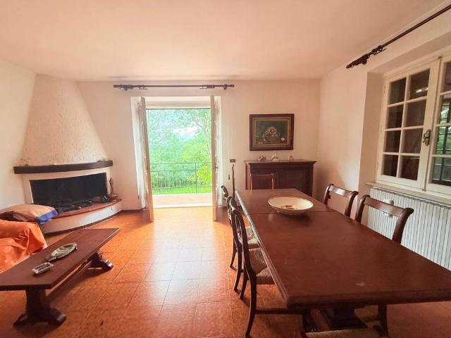 Villa in vendita a Semproniano GR