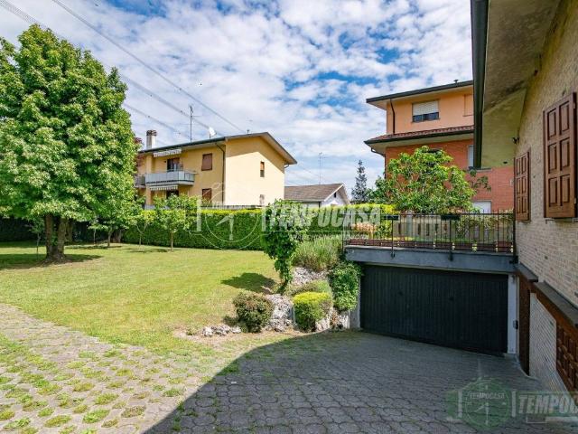 Villa in vendita a Senago MI