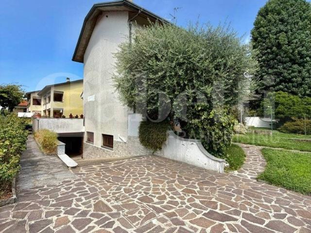 Villa in vendita a Senago MI