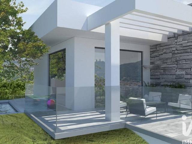 Villa in vendita a Senna Comasco CO