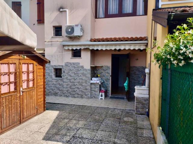 Villa in vendita a Sequals PN