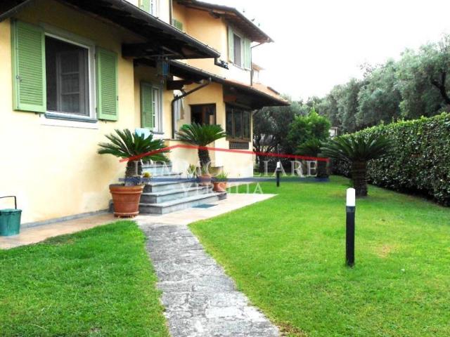 Villa in vendita a Seravezza LU