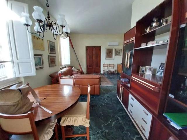 Villa in vendita a Seravezza LU
