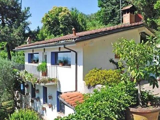 Villa in vendita a Seravezza LU