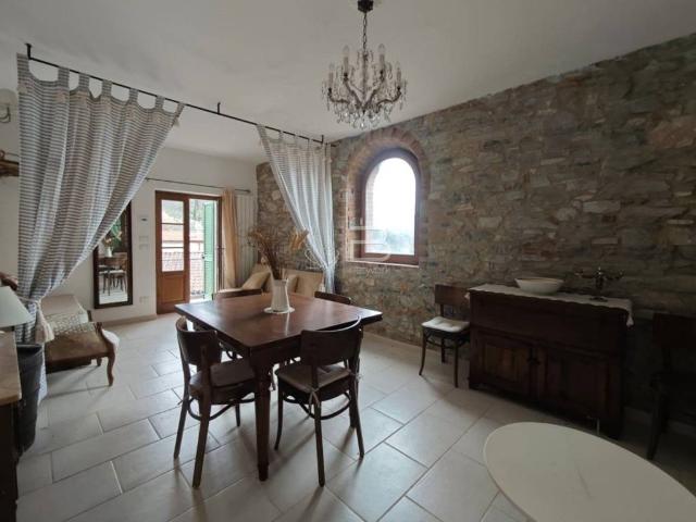 Villa in vendita a Seravezza LU