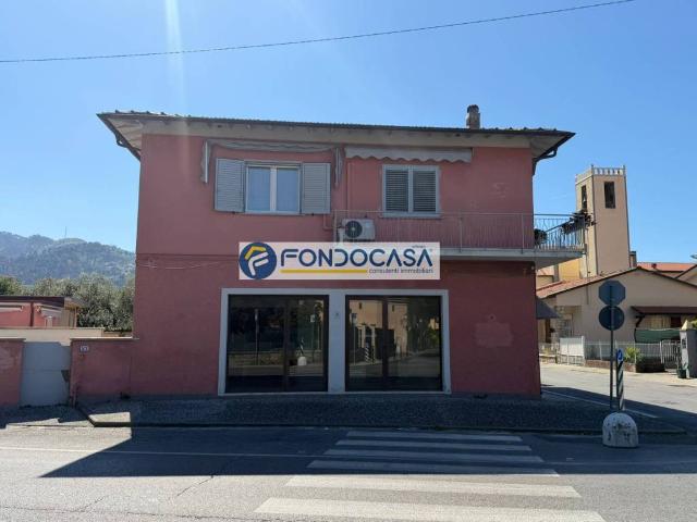 Villa in vendita a Seravezza LU