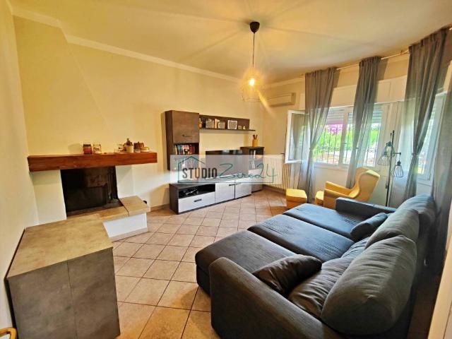 Villa in vendita a Seravezza LU
