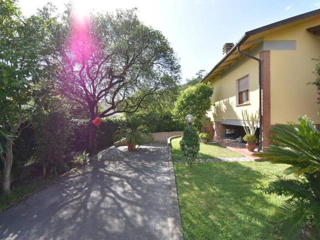 Villa in vendita a Seravezza LU