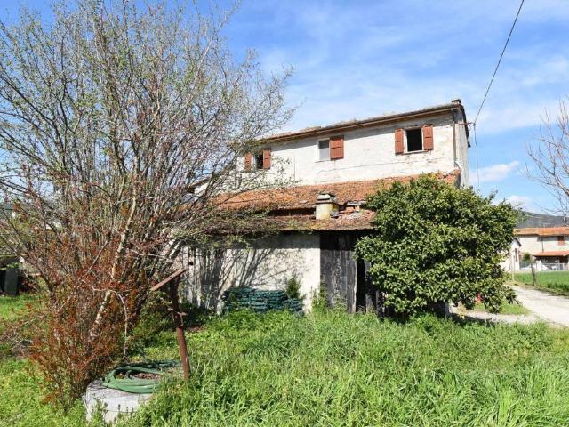 Villa in vendita a Seravezza LU