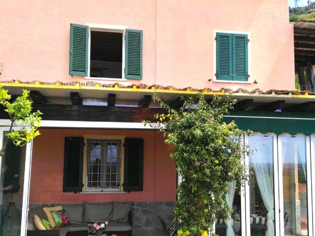 Villa in vendita a Seravezza LU