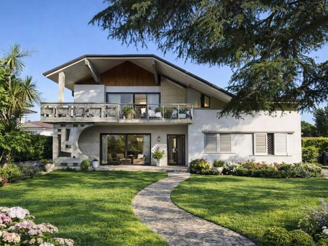 Villa in vendita a Seravezza LU