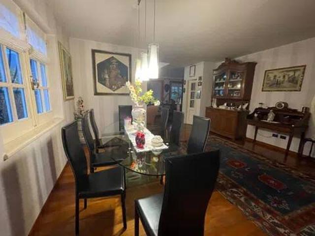 Villa in vendita a Seravezza LU