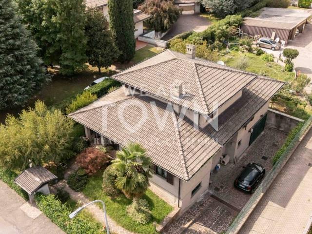 Villa in vendita a Seregno MB