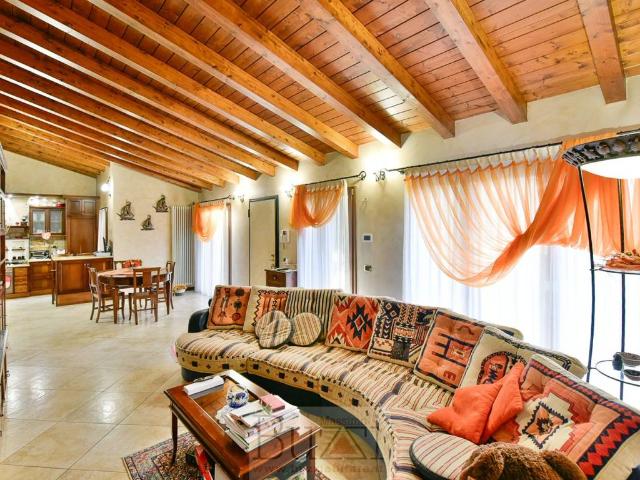 Villa in vendita a Seregno MB