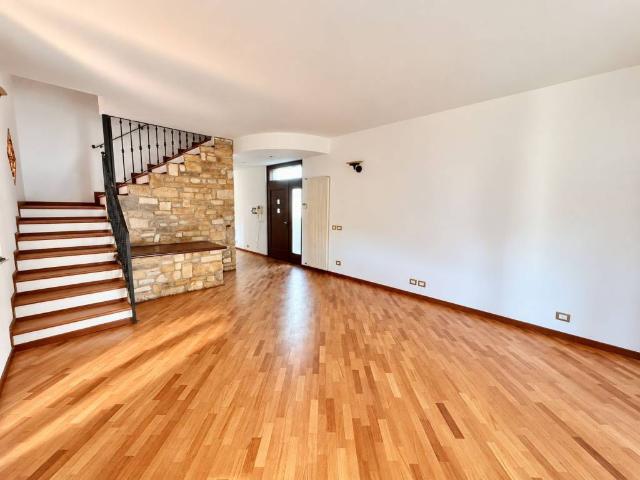 Villa in vendita a Seregno MB