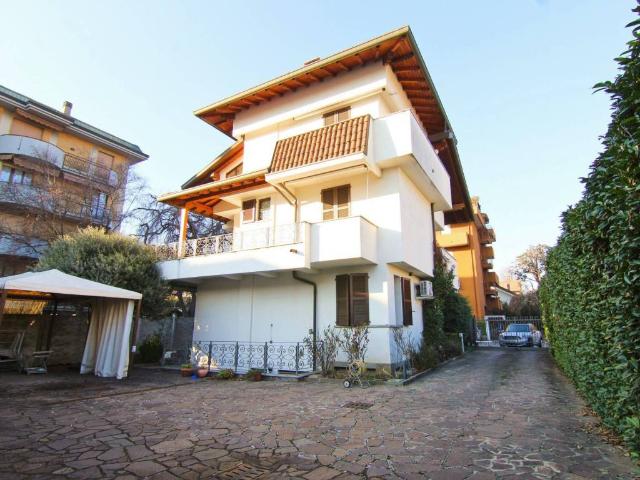 Villa in vendita a Seregno MB