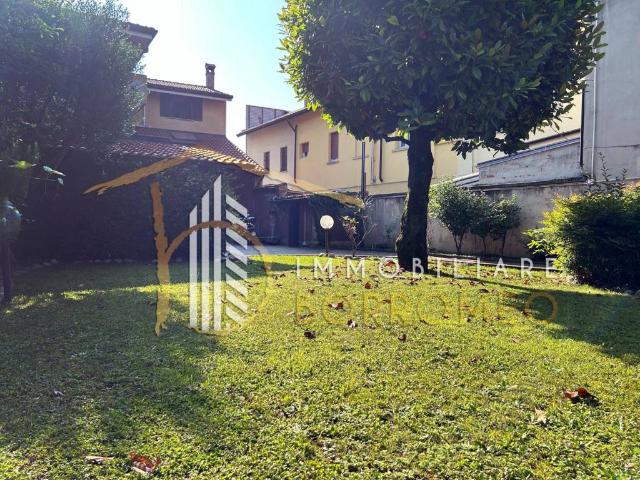Villa in vendita a Seregno MB
