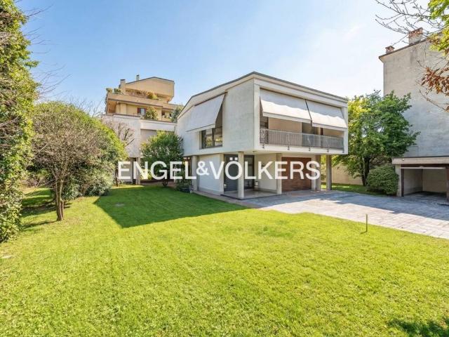 Villa in vendita a Seregno MB