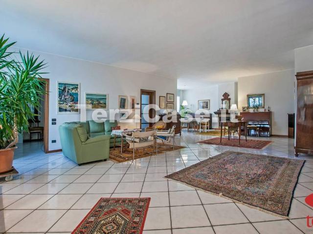 Villa in vendita a Seriate BG