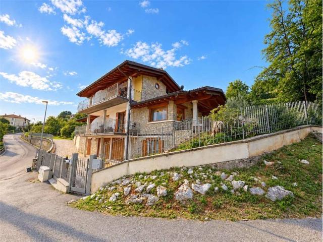 Villa in vendita a Serle BS