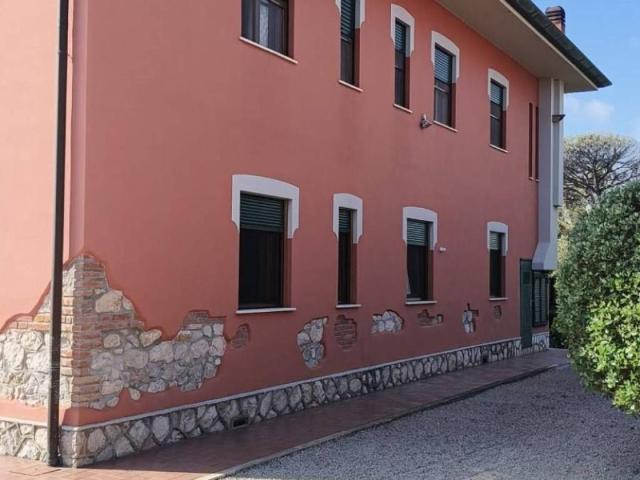 Villa in vendita a Sermoneta LT