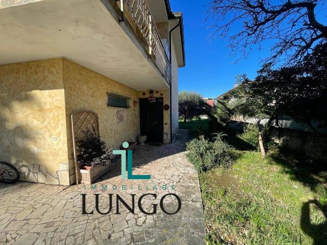 Villa in vendita a Sermoneta LT