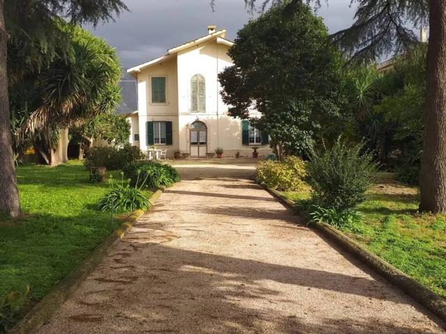 Villa in vendita a Sermoneta LT